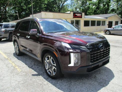 Used 2024 Hyundai Palisade SEL AWD/4WD image 3