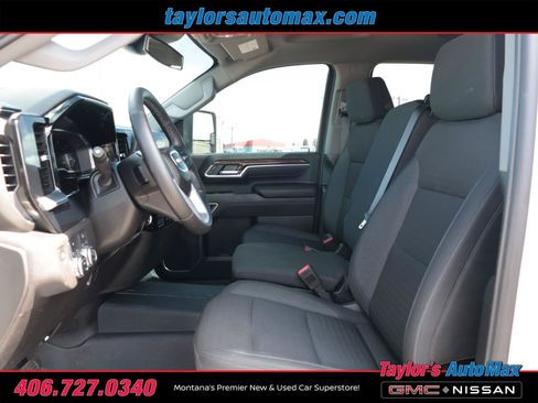 Used 2025 GMC Sierra 2500 SLE w/ SLE Value Package; AWD/4WD image 6