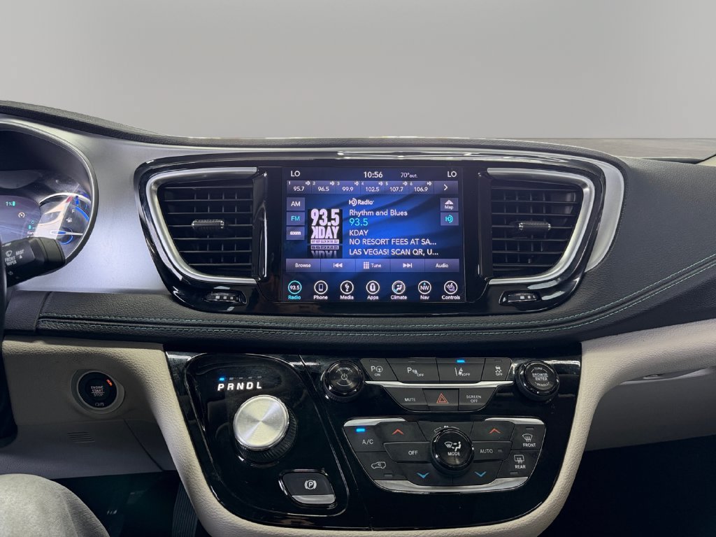 Used 2018 Chrysler Pacifica Limited w/ Advanced Safetytec Group FWD image 20