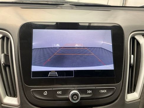 Used 2022 Chevrolet Malibu RS FWD image 5