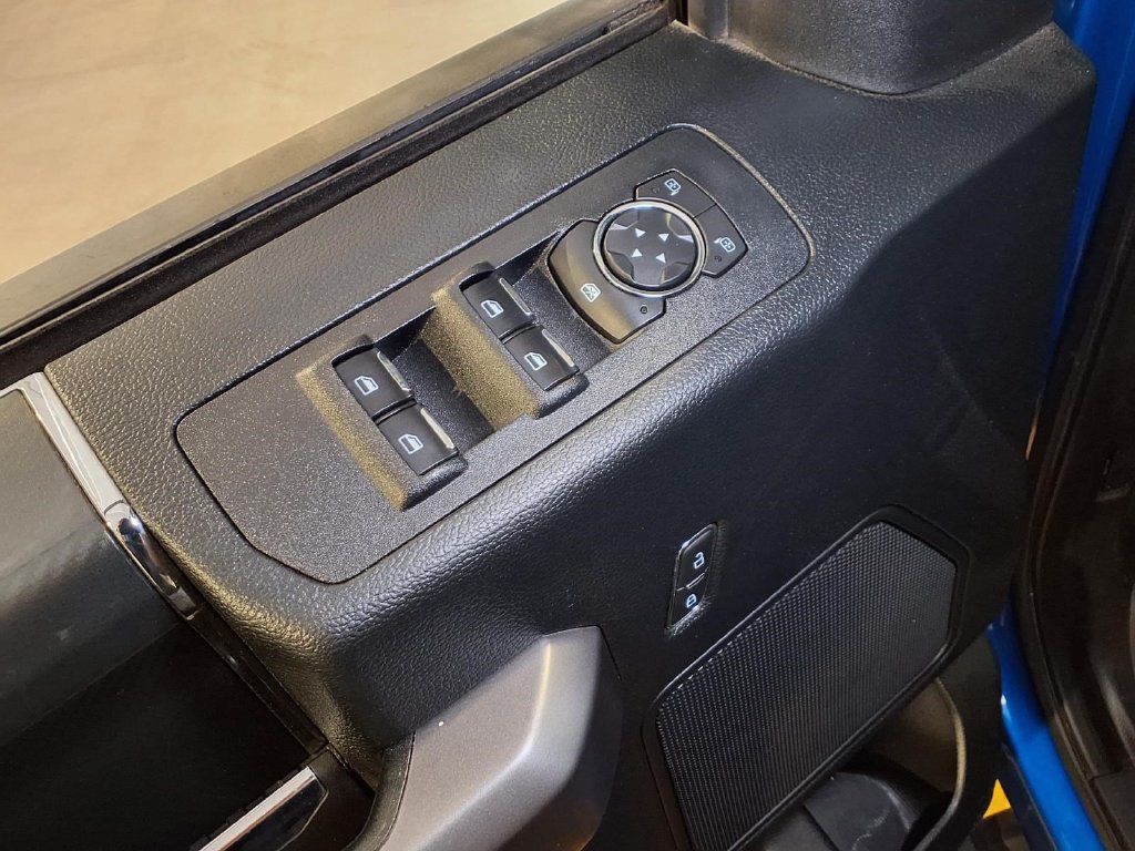 Used 2019 Ford F150 XLT w/ Equipment Group 302A Luxury AWD/4WD image 18