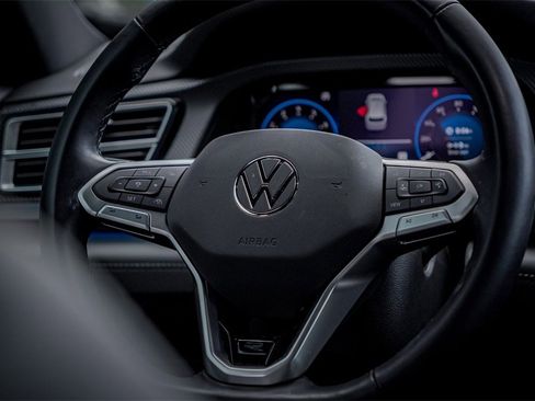 New 2024 Volkswagen Atlas Cross Sport SEL R-Line image 25