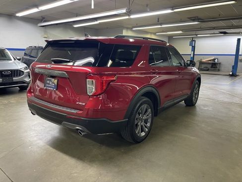 Certified 2021 Ford Explorer XLT w/ Equipment Group 202A image 7