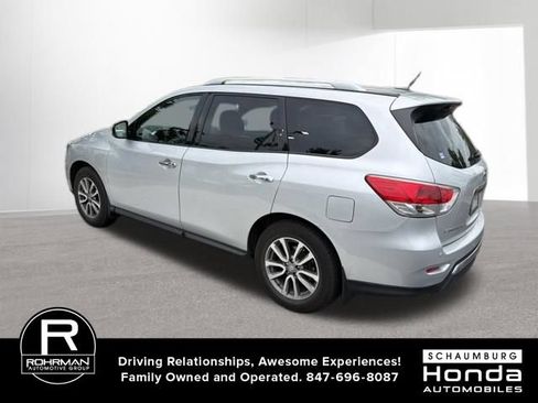Used 2015 Nissan Pathfinder SV AWD/4WD image 9