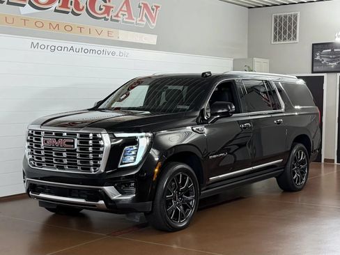 Used 2026 GMC Yukon XL Denali w/ Sun & Power Step Package AWD/4WD image 7
