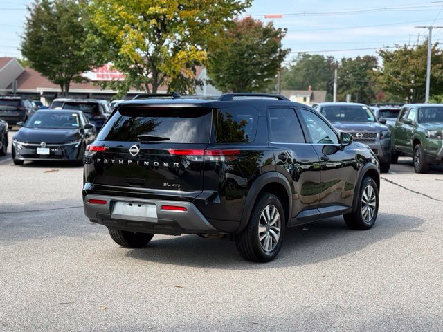 Certified 2026 Nissan Pathfinder SL AWD/4WD image 8