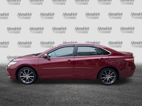 Used 2015 Toyota Camry XSE image 7