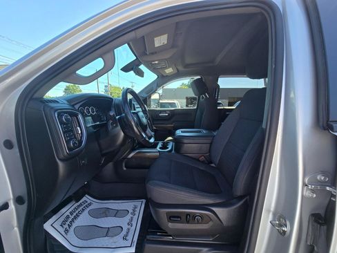 Used 2021 Chevrolet Silverado 1500 LT Trail Boss AWD/4WD image 12