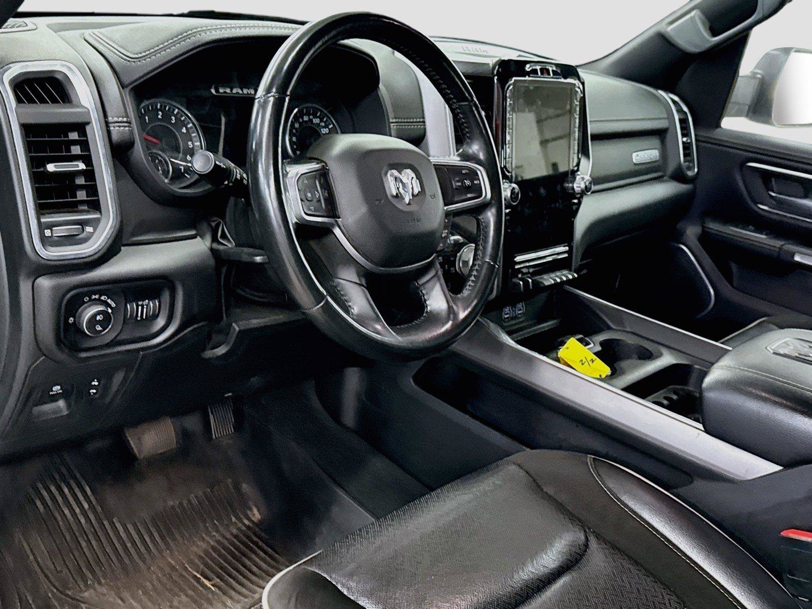 Used 2023 RAM 1500 Laramie AWD/4WD image 7