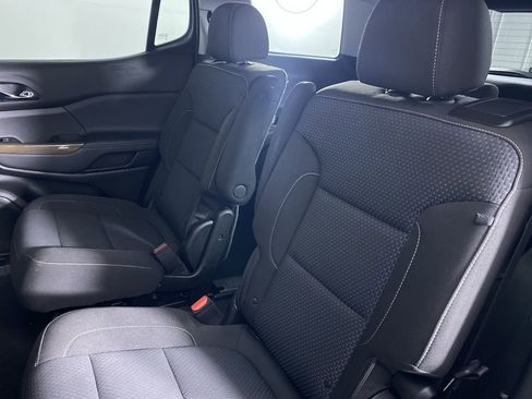 Certified 2023 GMC Acadia SLE w/ Driver Convenience Package image 13