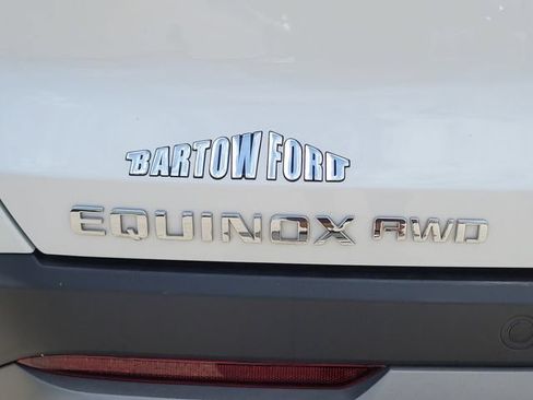 Used 2025 Chevrolet Equinox LT AWD/4WD image 9