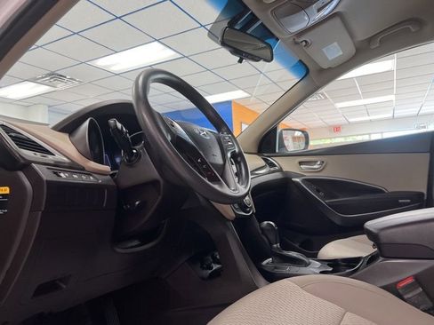 Used 2017 Hyundai Santa Fe Sport FWD image 18
