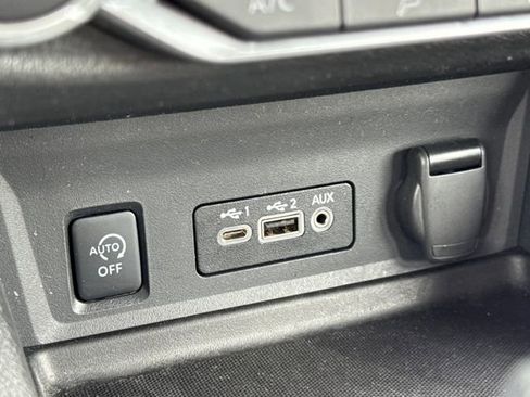 Used 2025 Nissan Sentra SV image 26