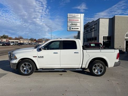 Used 2018 RAM 1500 Laramie w/ Convenience Group AWD/4WD image 1