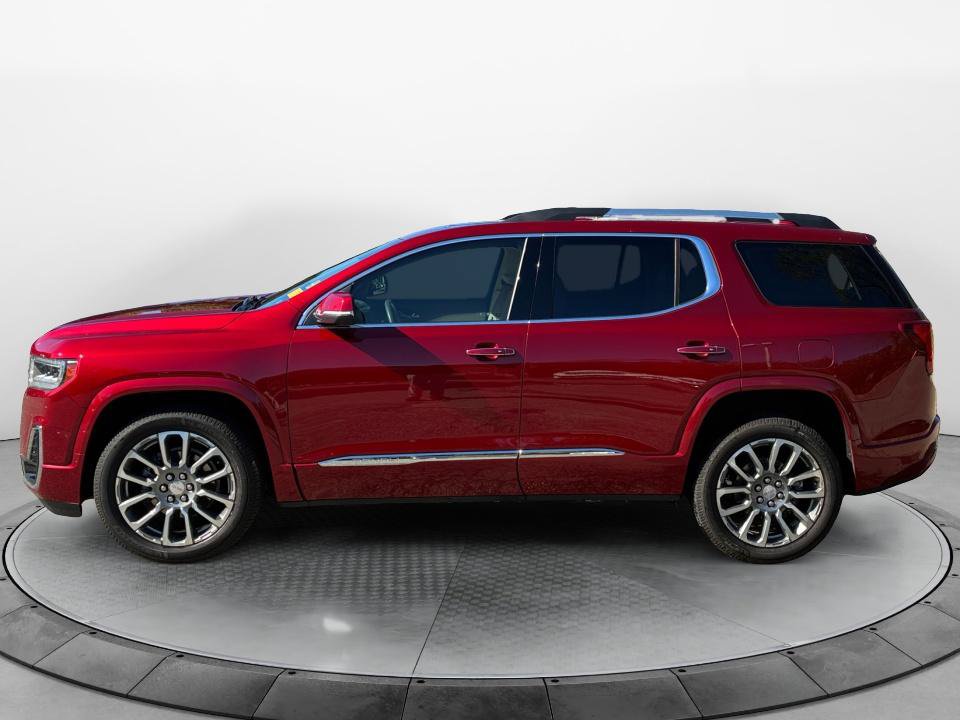 Used 2023 GMC Acadia Denali w/ Denali Ultimate Package FWD image 4