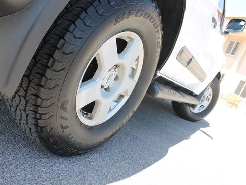 Used 2006 Nissan Xterra S AWD/4WD image 13