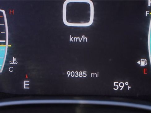 Used 2020 Chrysler Pacifica Limited w/ Tire & Wheel Group image 33