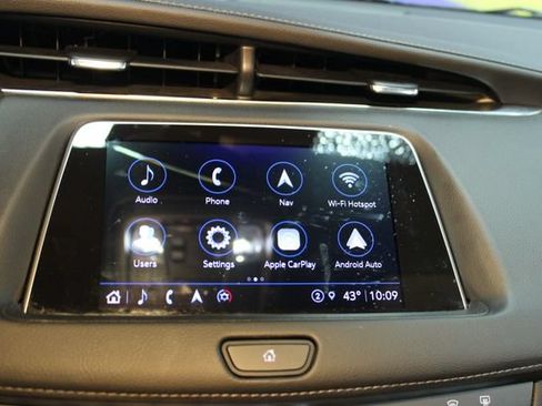 Used 2023 Cadillac XT4 Premium Luxury w/ Cold Weather Package AWD/4WD image 27