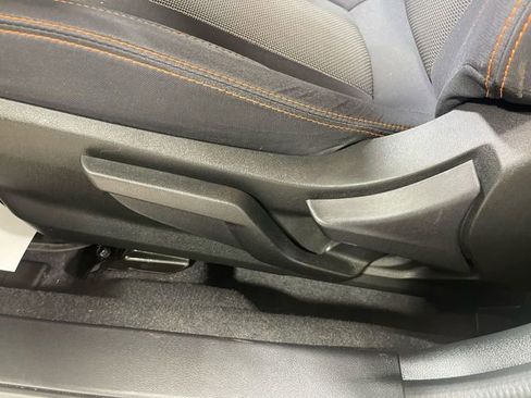 Used 2023 Subaru Crosstrek 2.0i Premium AWD/4WD image 12