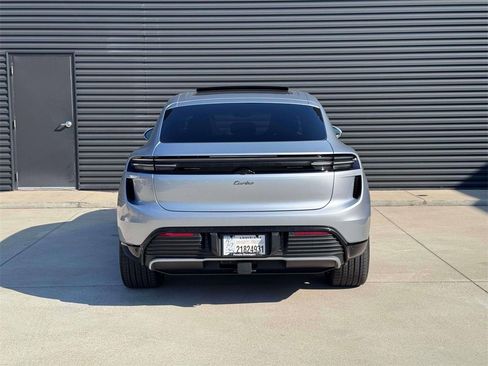 New 2025 Porsche Macan Turbo Electric image 6