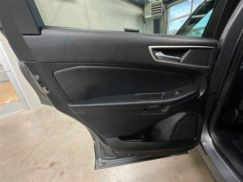 Used 2022 Ford Edge SEL w/ Cargo Accessory Package AWD/4WD image 20