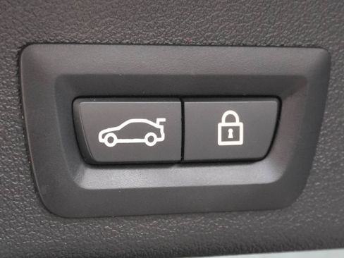 Certified 2022 BMW X5 xDrive45e image 33