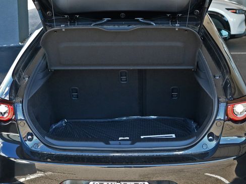 New 2026 MAZDA MAZDA3 2.5 S Hatchback w/ Premium Pkg FWD image 11