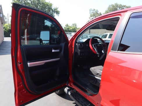 Used 2015 Toyota Tundra SR5 w/ TRD Off Road Package AWD/4WD image 19