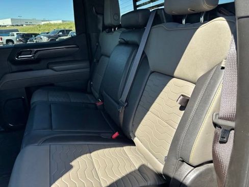 Used 2023 Chevrolet Silverado 1500 ZR2 w/ Technology Package AWD/4WD image 18
