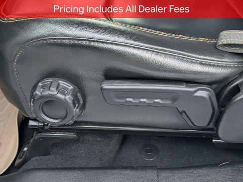 Used 2022 Jeep Wrangler Unlimited Sahara AWD/4WD image 20