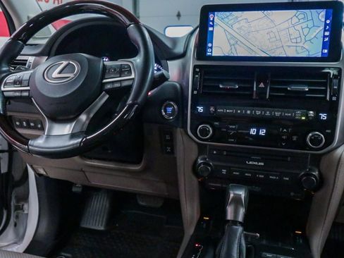 Used 2023 Lexus GX 460 Luxury w/ Sport Design Package image 30