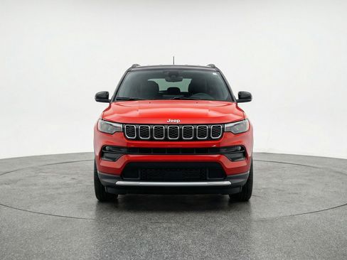 Used 2025 Jeep Compass Limited image 2