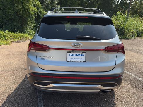 Used 2022 Hyundai Santa Fe SEL w/ Convenience Package FWD image 4