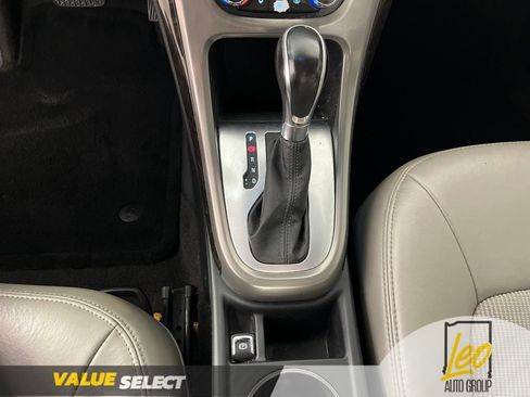 Used 2015 Buick Verano FWD image 19