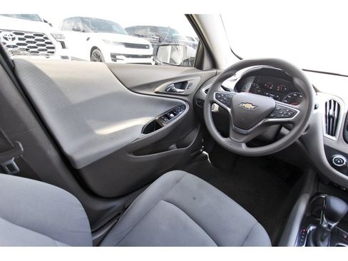 Used 2022 Chevrolet Malibu LS FWD image 8
