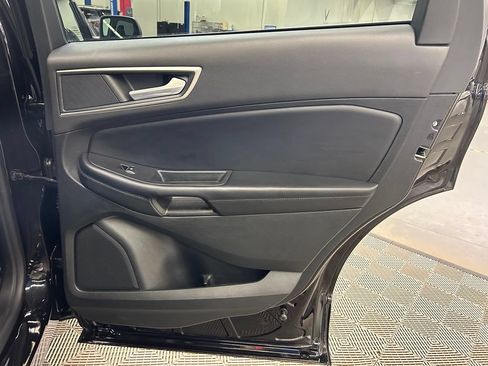 Used 2023 Ford Edge SEL AWD/4WD image 13