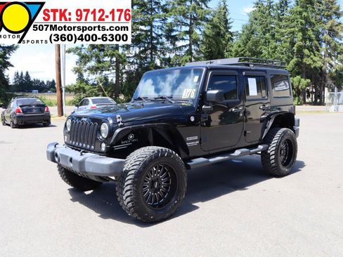 Used 2015 Jeep Wrangler Unlimited Sport w/ Quick Order Package 24S AWD/4WD image 2