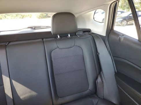 Used 2024 Chevrolet Trax LT image 14