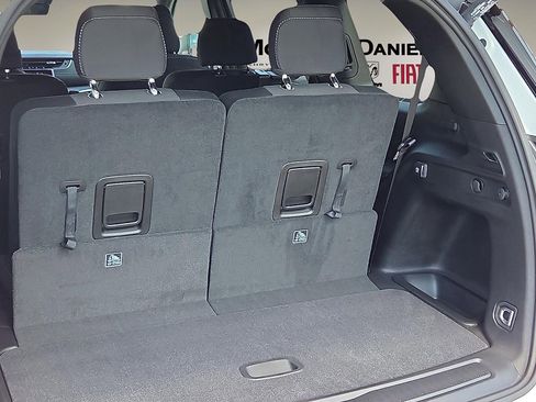 New 2025 Jeep Grand Cherokee L Laredo w/ Luxury Tech Group I image 8