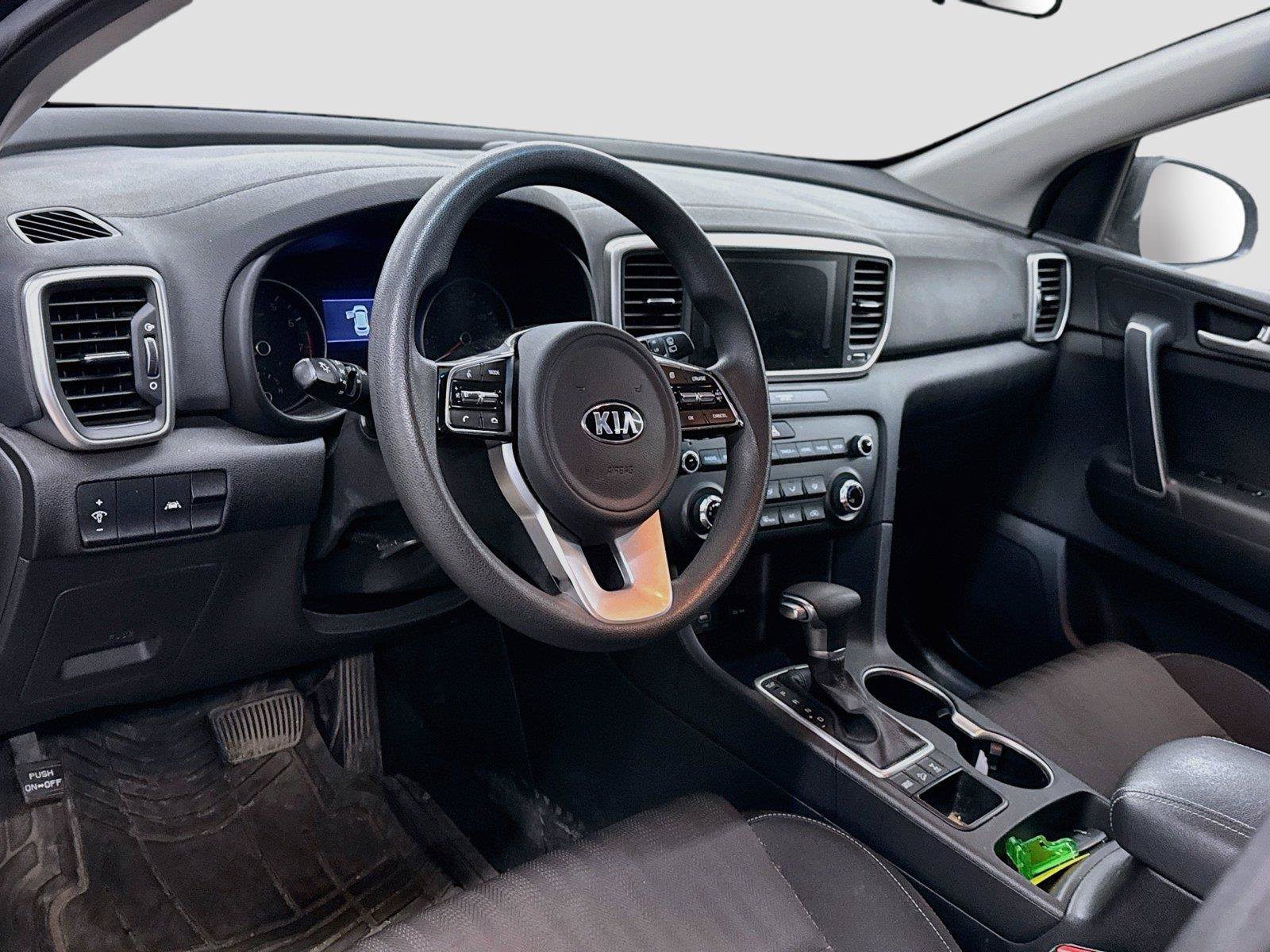 Used 2020 Kia Sportage LX AWD/4WD image 7