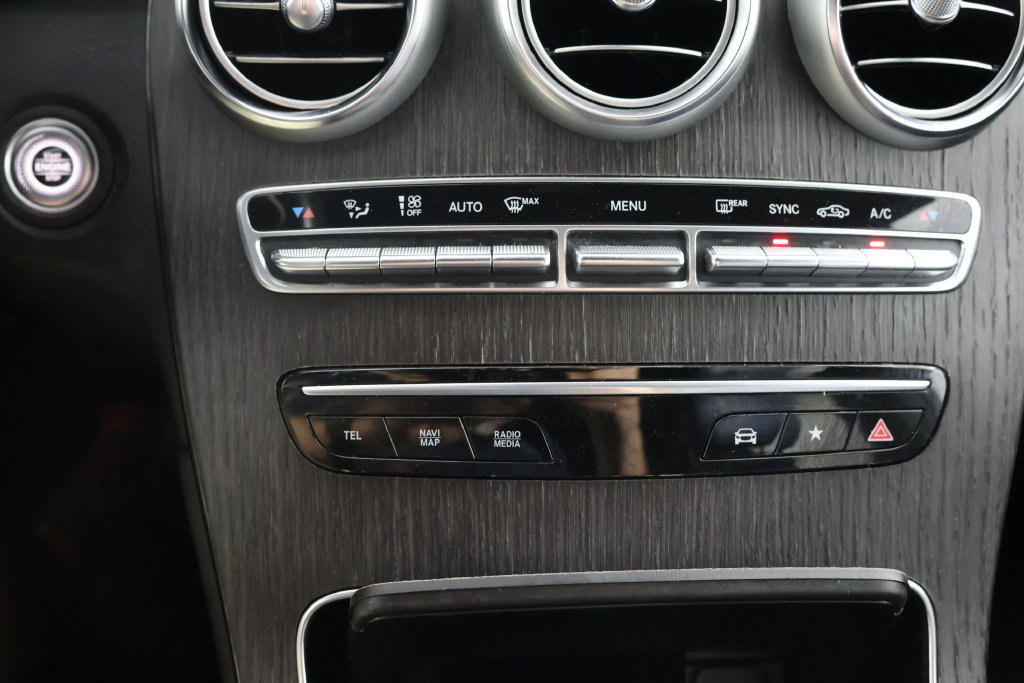 Used 2022 Mercedes-Benz GLC 300 4MATIC w/ Premium Package Lite image 15