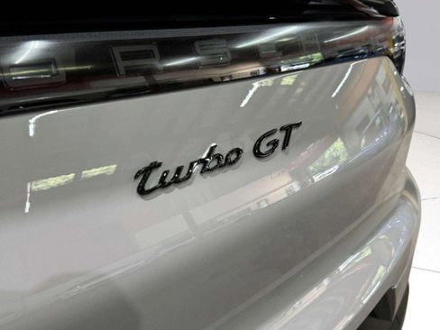 Used 2022 Porsche Cayenne Turbo GT image 90
