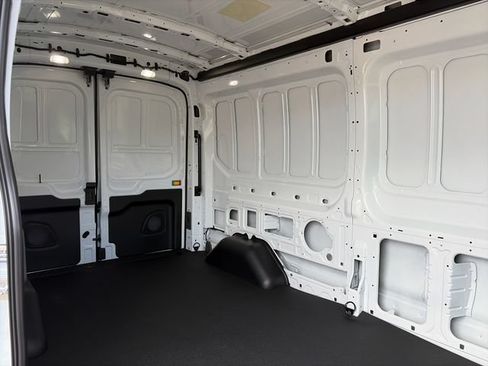 New 2026 Ford Transit 250 148 Medium Roof Extended AWD image 24