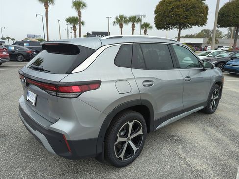 New 2026 Volkswagen Tiguan SE image 6