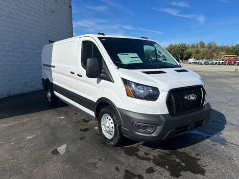 New 2026 Ford Transit 250 Low Roof AWD image 14