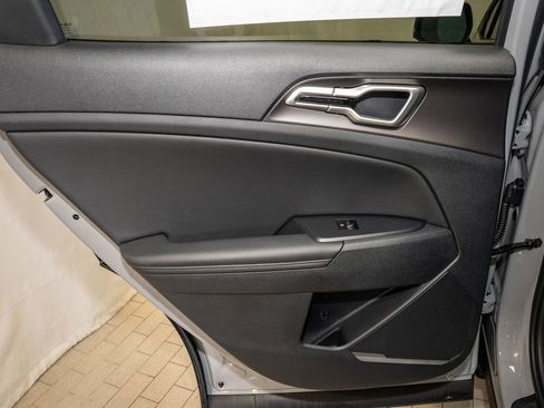 New 2026 Kia Sportage EX image 19