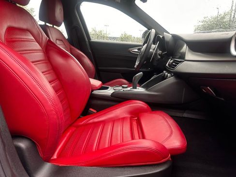 Used 2023 Alfa Romeo Giulia Veloce image 20
