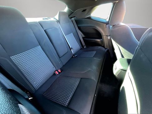 Used 2022 Dodge Challenger SXT image 25