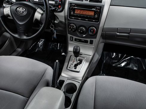 Used 2012 Toyota Corolla LE image 17