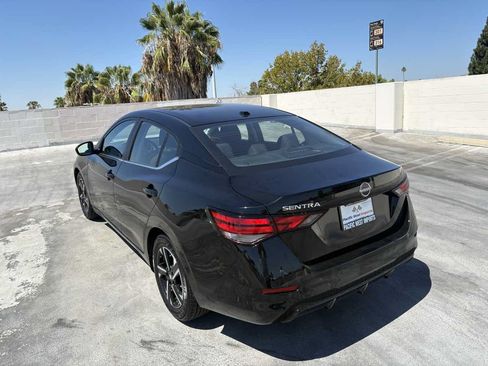 Used 2025 Nissan Sentra SV FWD image 13